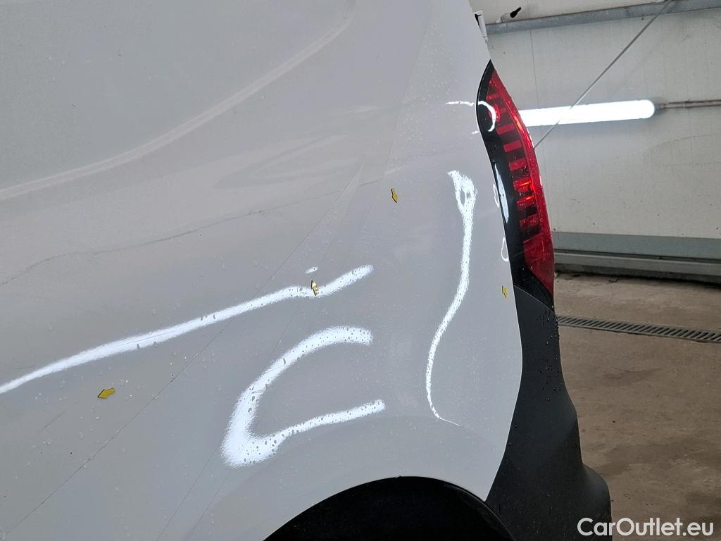  Renault  Kangoo RENAULT  / 2021 / 4P / Fourgonnette Extra - Blue dCi95 Sésame Ouvre Toi #19