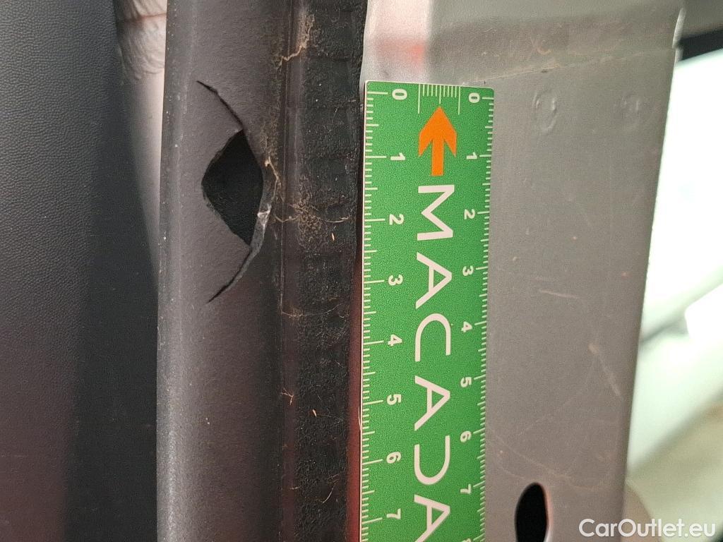  Renault  Kangoo  Express Maxi Extra (Série Spéciale) - Cab. Appr. 1.5 dCi 110CV BVM6 E6 #25