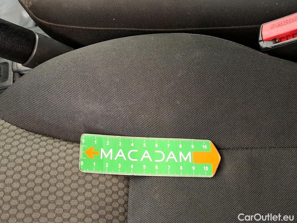  Renault  Kangoo  Express Extra (Série Spéciale) 1.5 dCi 75CV BVM5 E6 #58