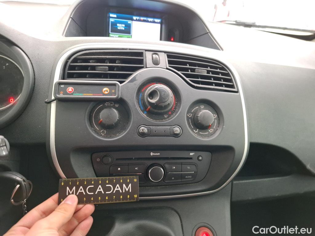  Renault  Kangoo  Express Maxi Extra (Série Spéciale) 1.5 dCi 90CV BVM5 E6 #32