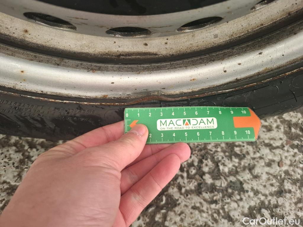  Renault  EXPRESS RENAULT  / 2021 / 4P / Fourgonnette Confort - Blue dCi 95-22 #27