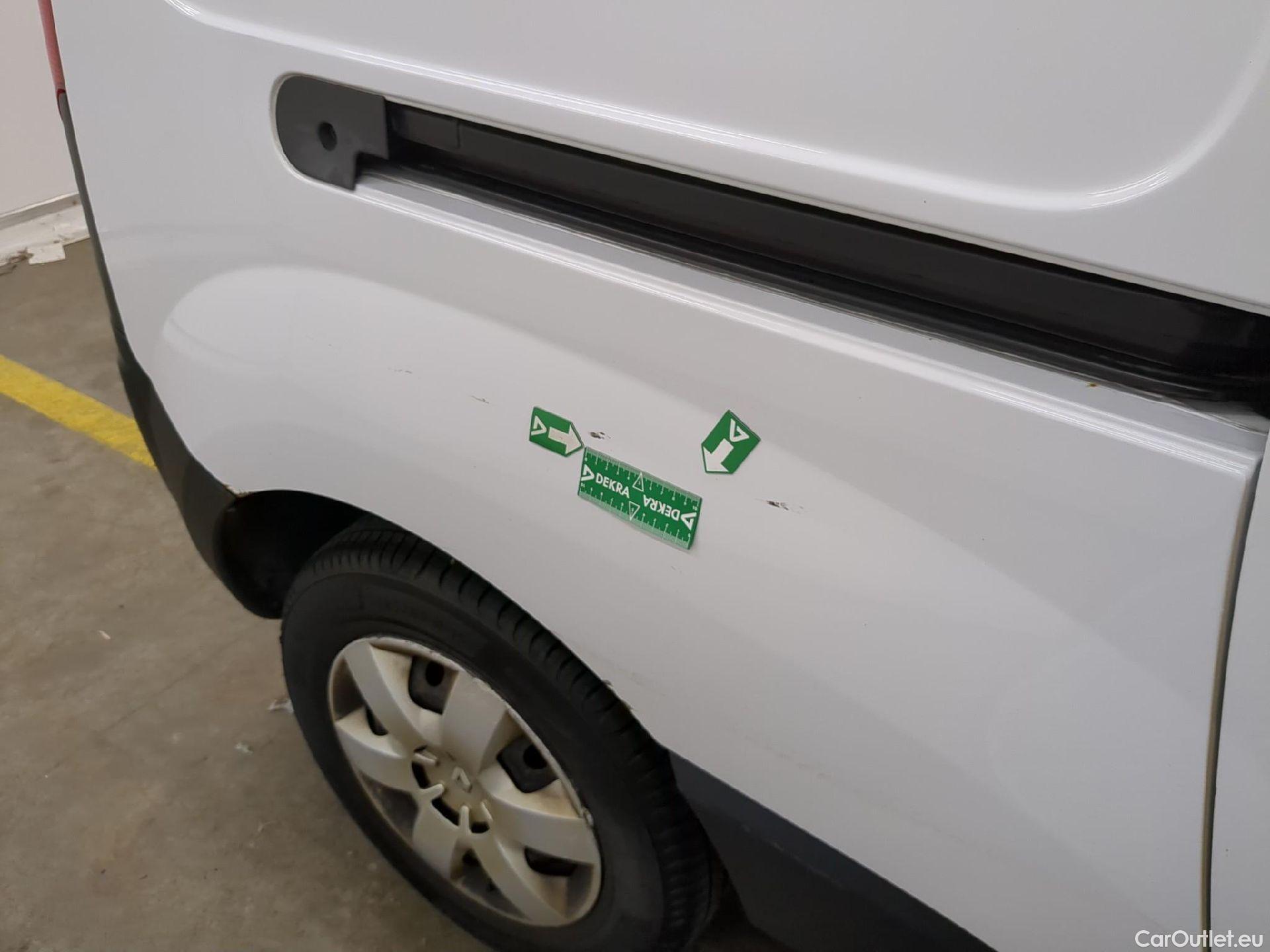  Renault  Kangoo  Express Maxi Extra (Série Spéciale) 1.5 dCi 90CV BVM5 E6 #30