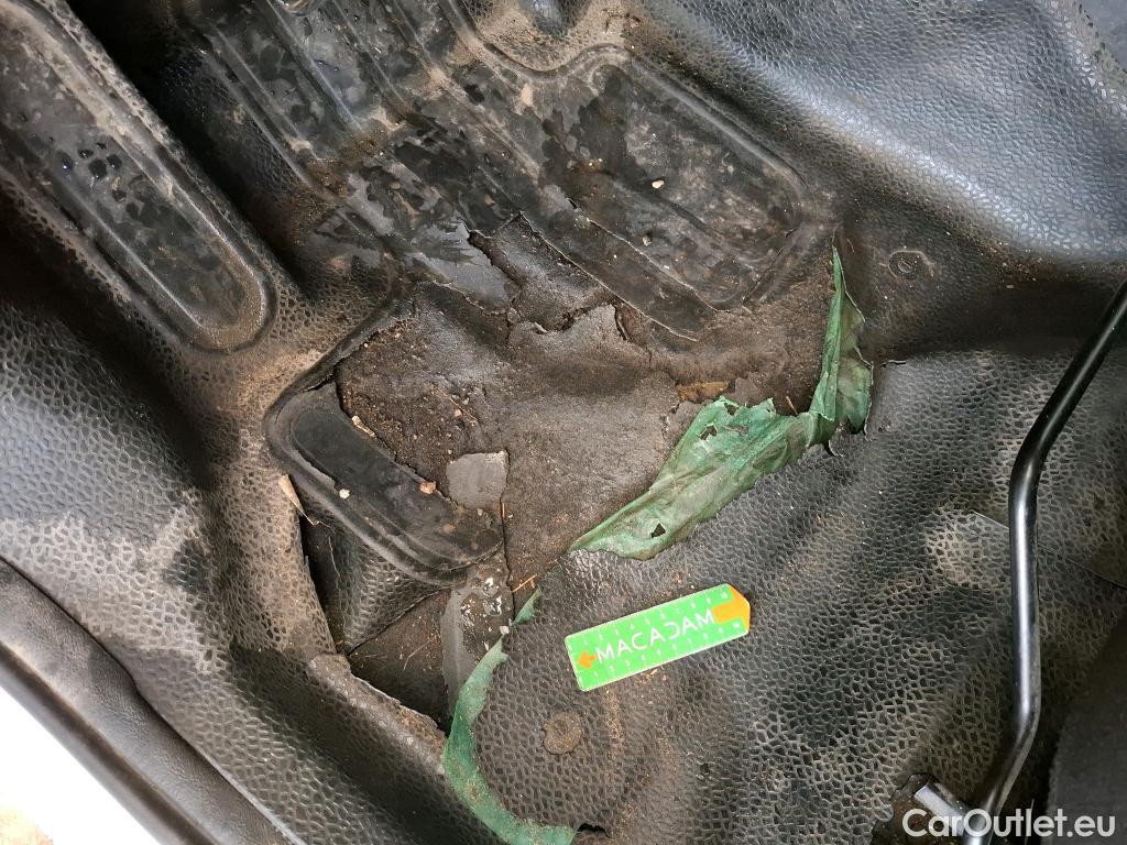  Renault  Kangoo  Express Extra (Série Spéciale) 1.5 dCi 75CV BVM5 E6 #19