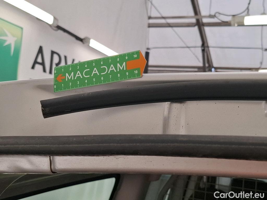  Renault  Kangoo  Express Maxi Extra (Série Spéciale) - Cab. Appr. 1.5 dCi 110CV BVM6 E6 #28