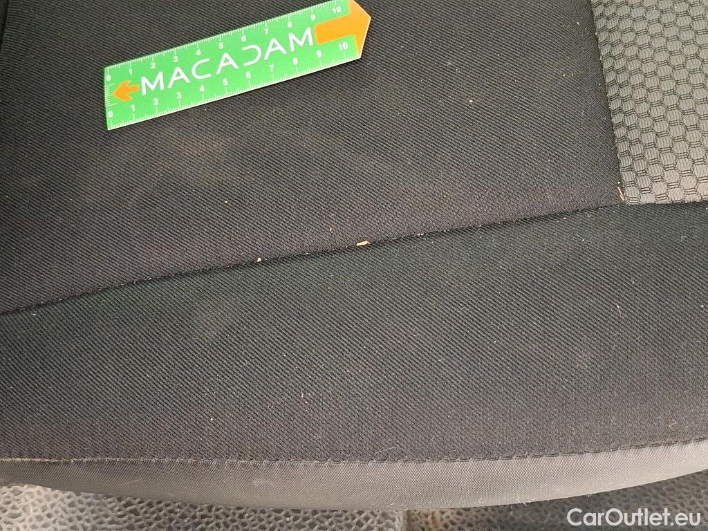  Renault  Kangoo  Express Maxi Extra (Série Spéciale) - Cab. Appr. 1.5 dCi 110CV BVM6 E6 #71