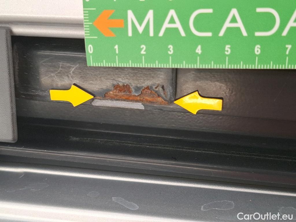  Renault  Kangoo  Express Maxi Extra (Série Spéciale) - Cab. Appr. 1.5 dCi 110CV BVM6 E6 #49