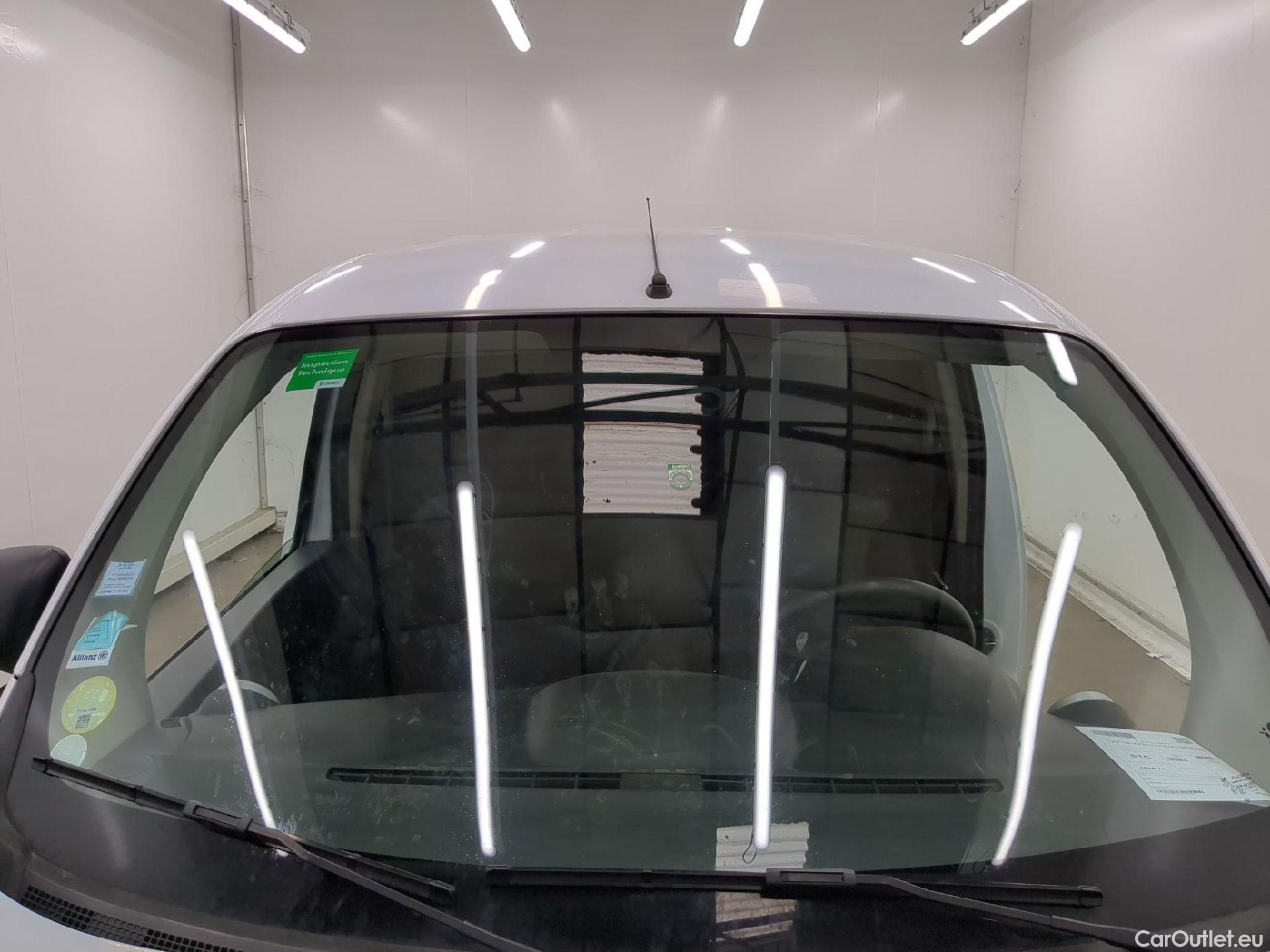  Renault  Kangoo  Express Maxi Extra (Série Spéciale) 1.5 dCi 90CV BVM5 E6 #46