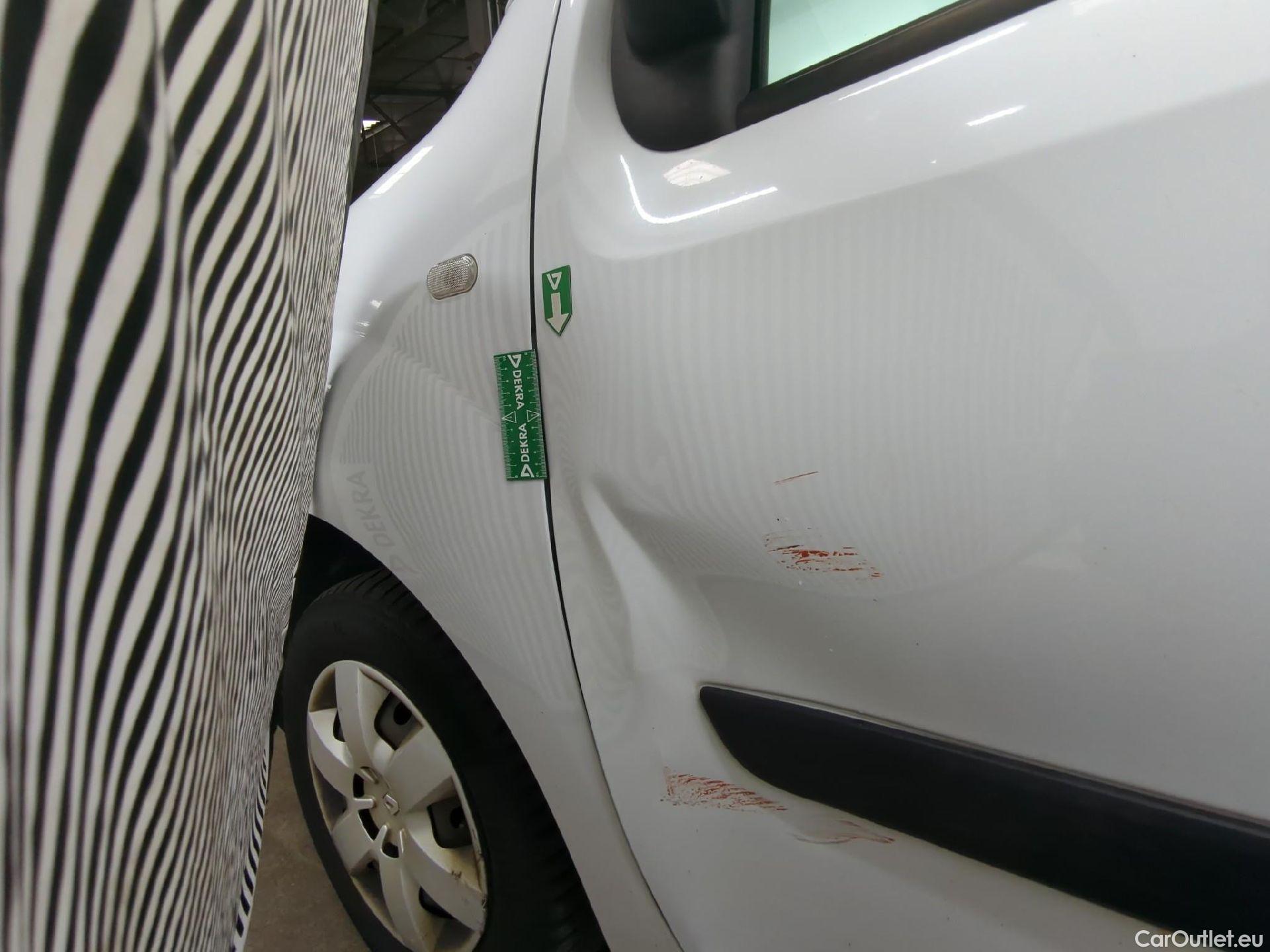  Renault  Kangoo  Express Maxi Extra (Série Spéciale) 1.5 dCi 90CV BVM5 E6 #12