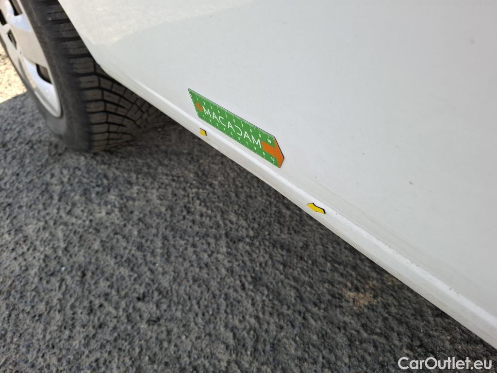  Renault  Kangoo  Express Extra (Série Spéciale) 1.5 dCi 75CV BVM5 E6 #23