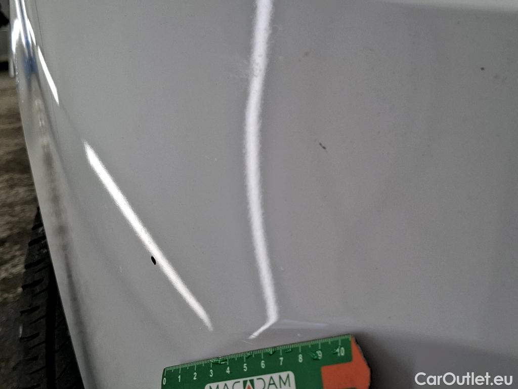  Renault  Trafic  III Combi L1H1 2 8t (8/9 Sièges) Zen 1.6 dCi 120CV BVM6 9 Sieges E5 #17