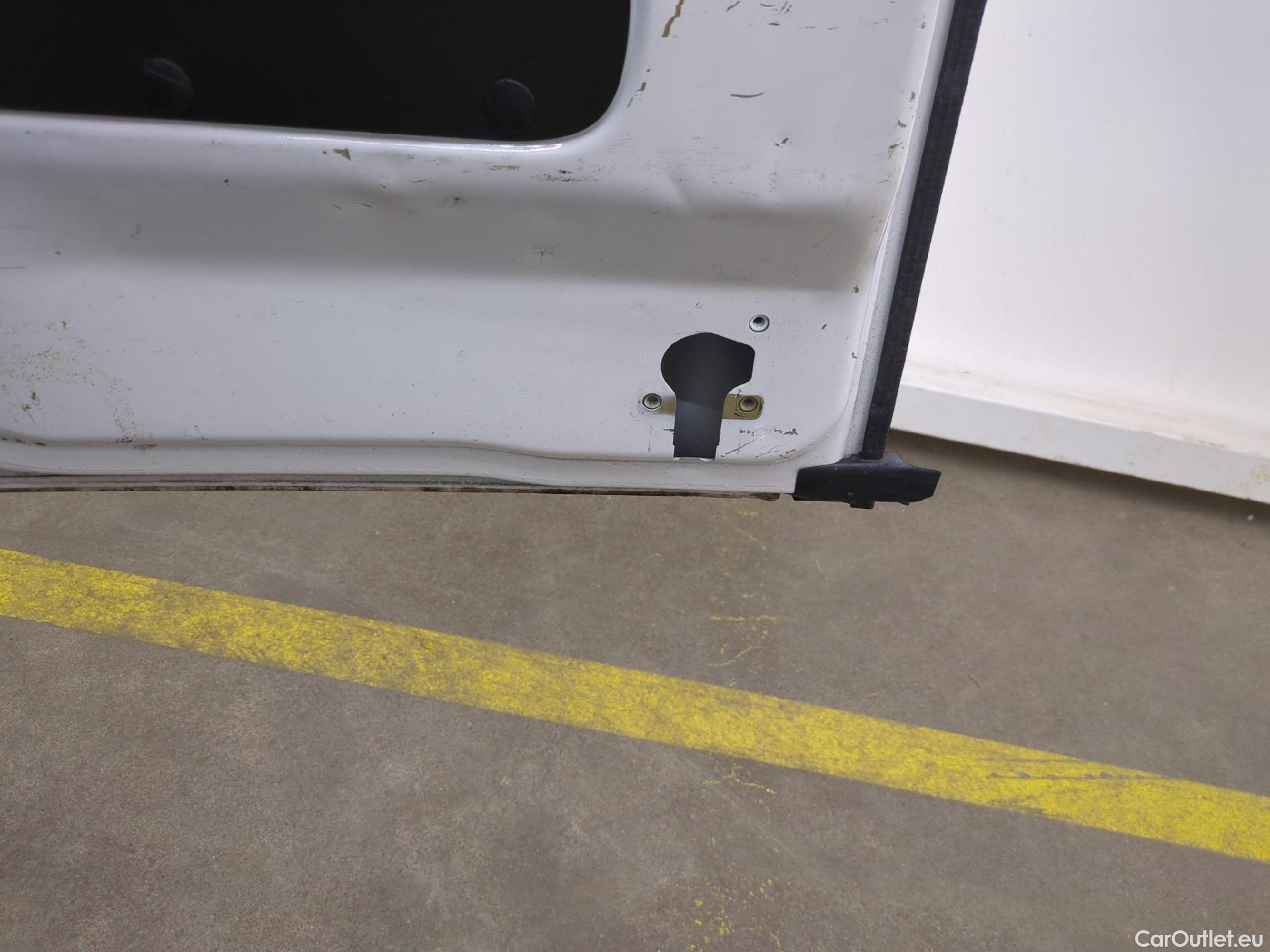  Toyota  Proace TOYOTA  City / 2019 / 4P / Fourgonnette 1.5 Medium 100 D-4D Business #9