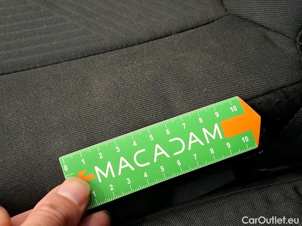  Renault  Trafic RENAULT  / 2014 / 4P / Fourgon tôlé FG GCF L1H1 1000 dCi 95 E6 #33