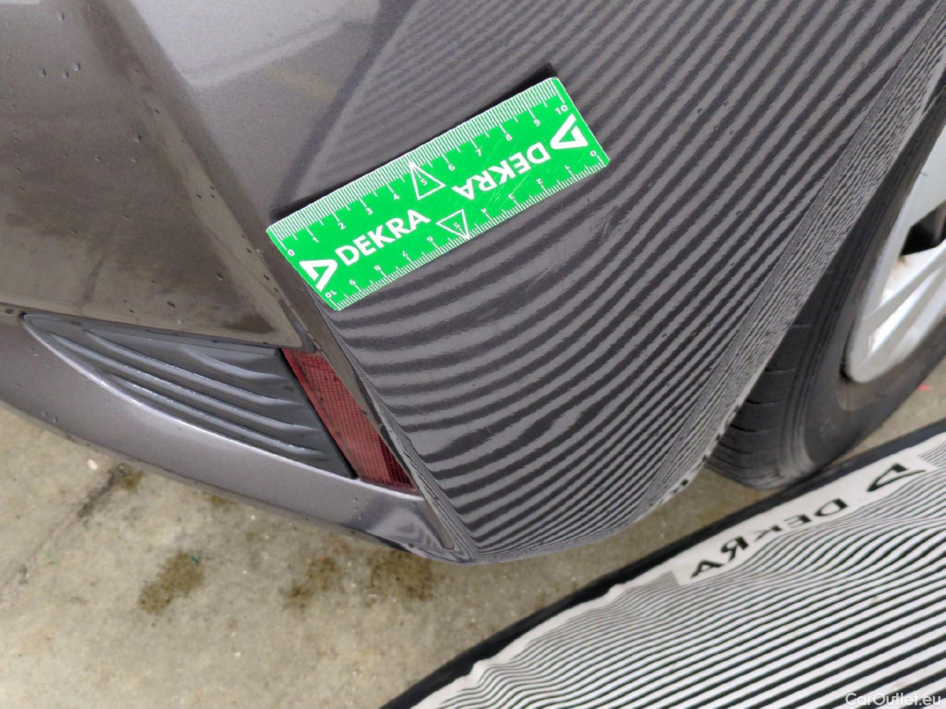  Toyota  Yaris TOYOTA  Hybride 5p Berline 1.5 VVT-I HYBRID France Business / TRANSFO VP VF #6