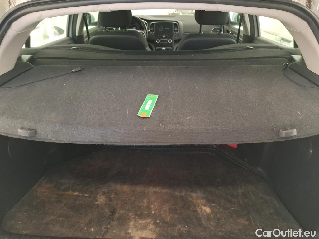  Renault  Megane  IV Berline 5pt. Société Air Nav 1.5 dCi 90CV BVM6 E6 / TRANSFO VP VF #19