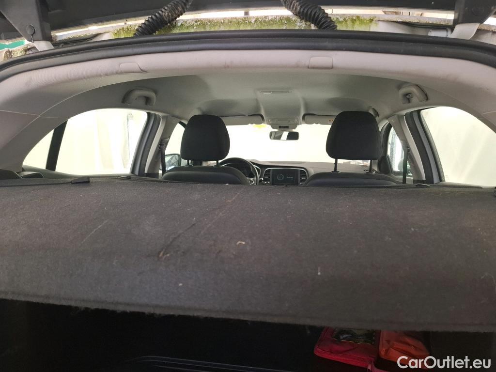  Renault  Megane  IV Berline 5pt. Société Air Nav 1.5 dCi 90CV BVM6 E6 / TRANSFO VP VF #17