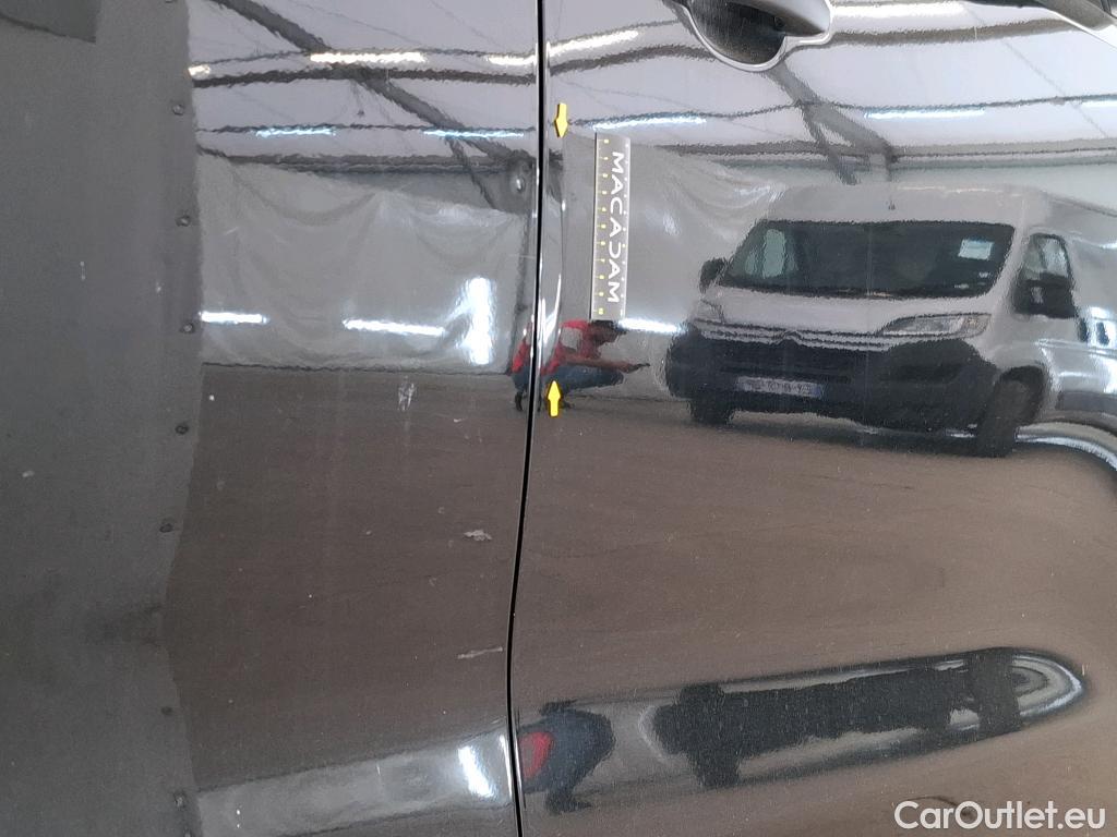  Toyota  Proace TOYOTA  / 2016 / 4P / Fourgon tôlé 1.5 D MEDIUM 120 D-4D BUSINESS #2