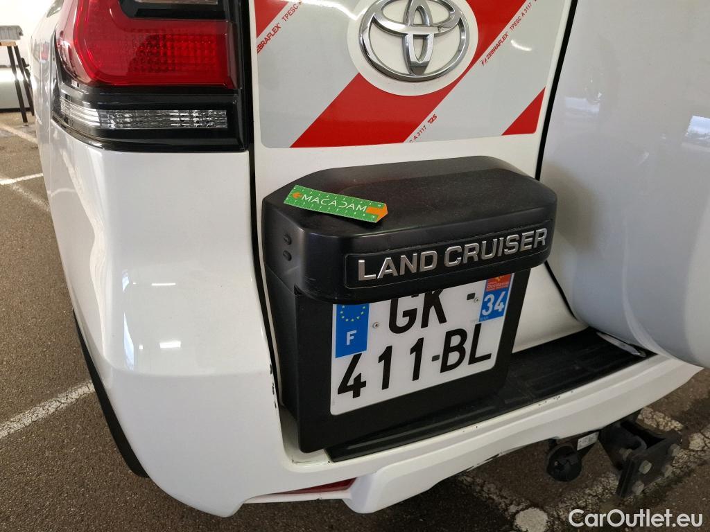  Toyota  Land Cruiser TOYOTA Landcruiser / 2017 / 3P / SUV 204 D-4D Life / TRANSFO VP VF #118
