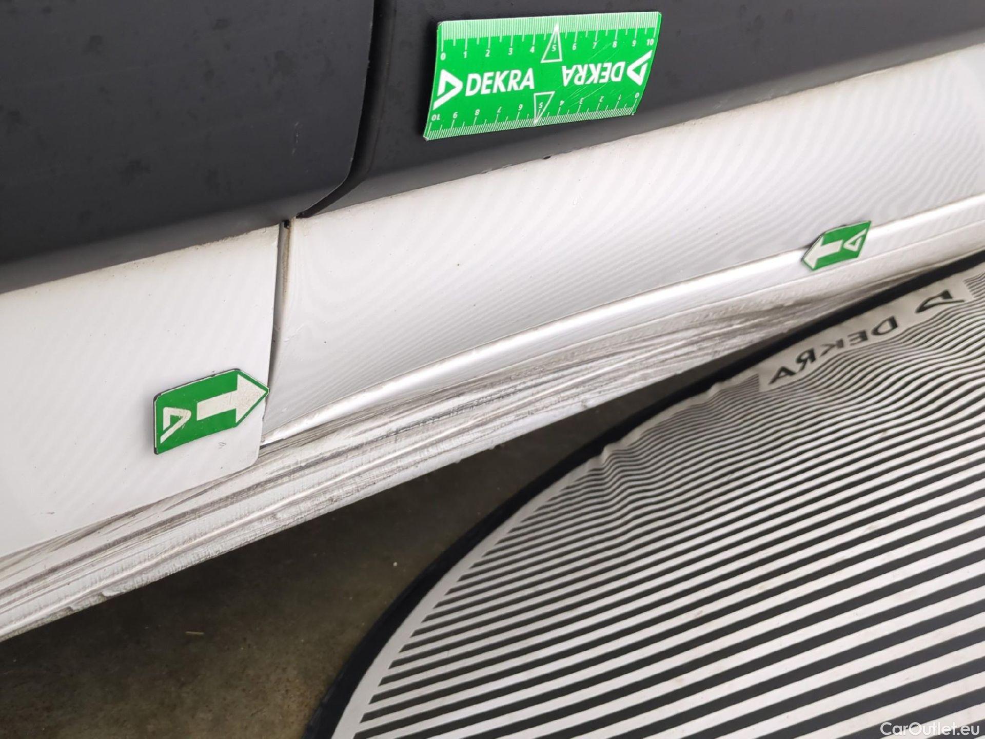  Toyota  Proace TOYOTA  City / 2019 / 4P / Fourgonnette 1.5 Medium 100 D-4D Business #36