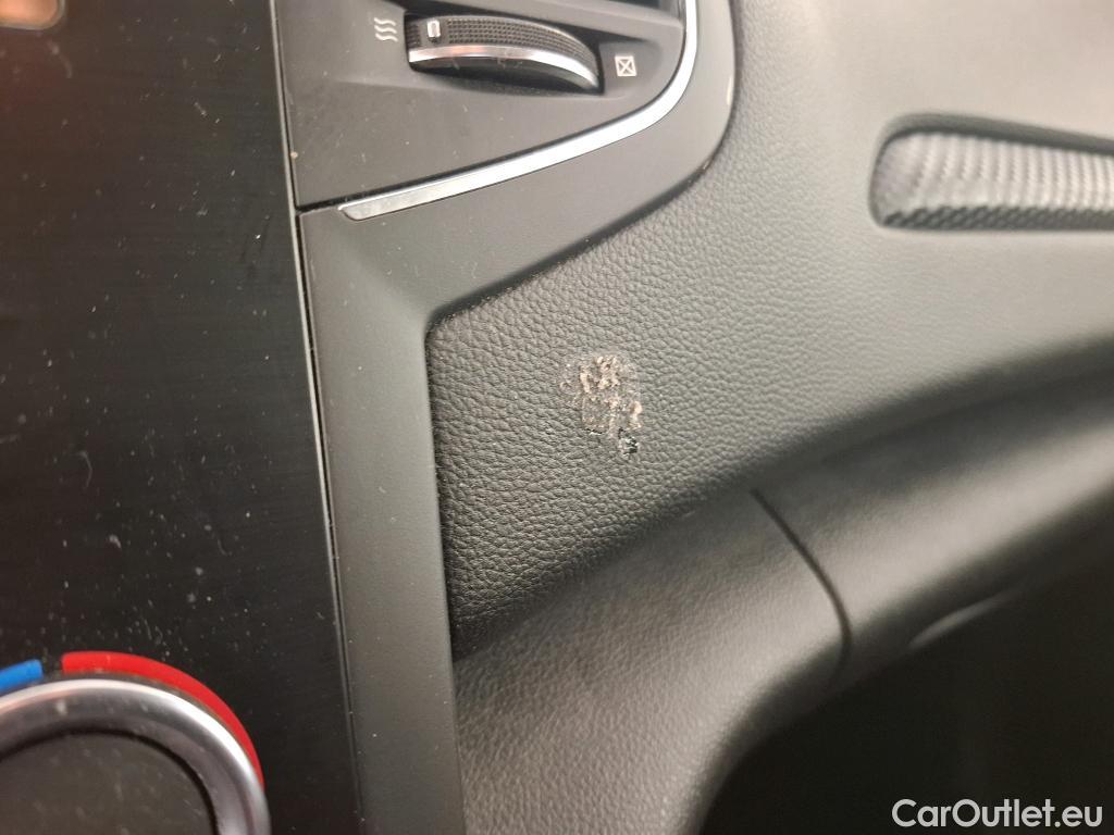  Renault  Megane  IV Berline 5pt. Société Air Nav 1.5 dCi 90CV BVM6 E6 / TRANSFO VP VF #31