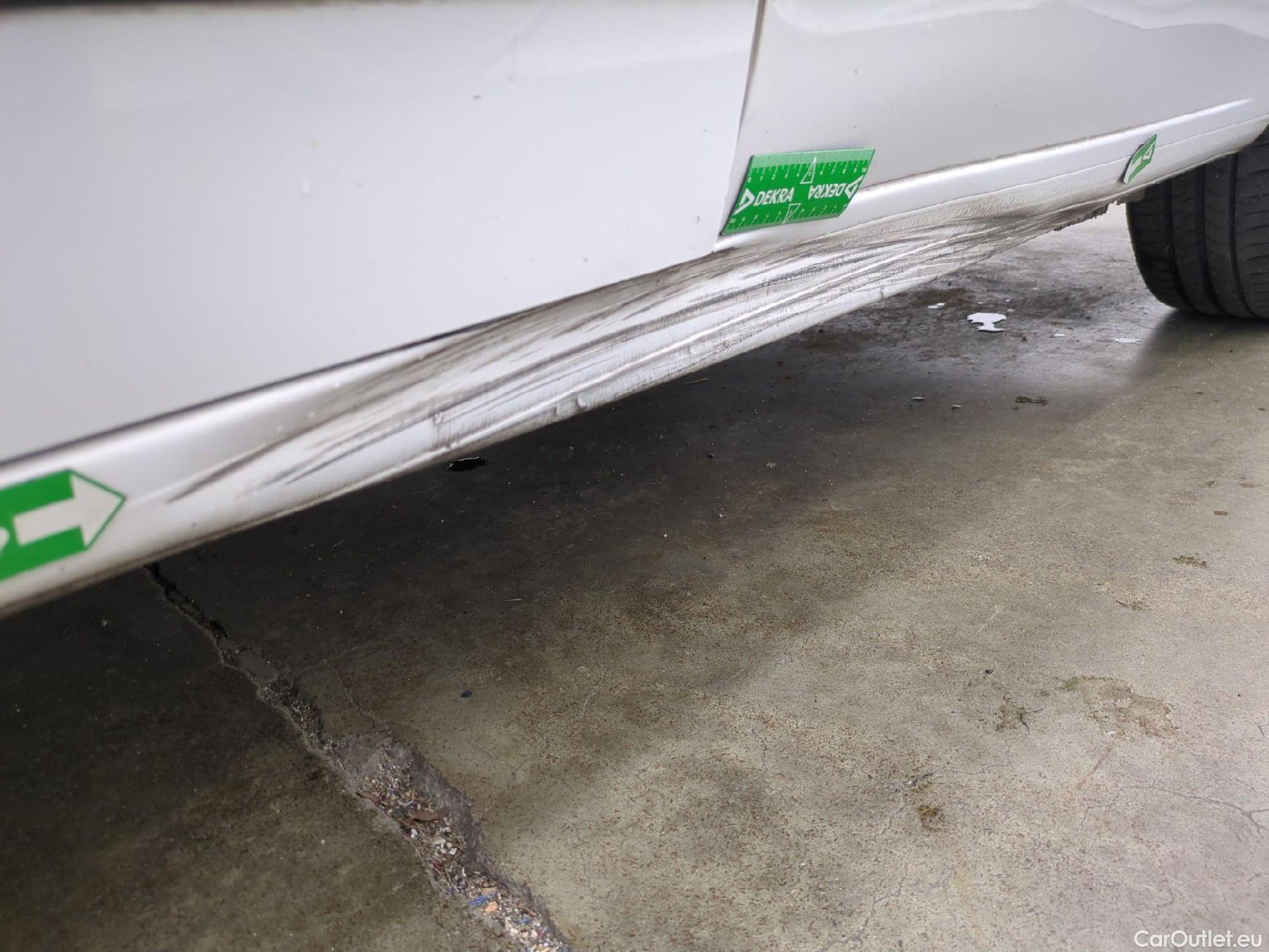  Toyota  Proace TOYOTA  City / 2019 / 4P / Fourgonnette 1.5 Medium 100 D-4D Business #32