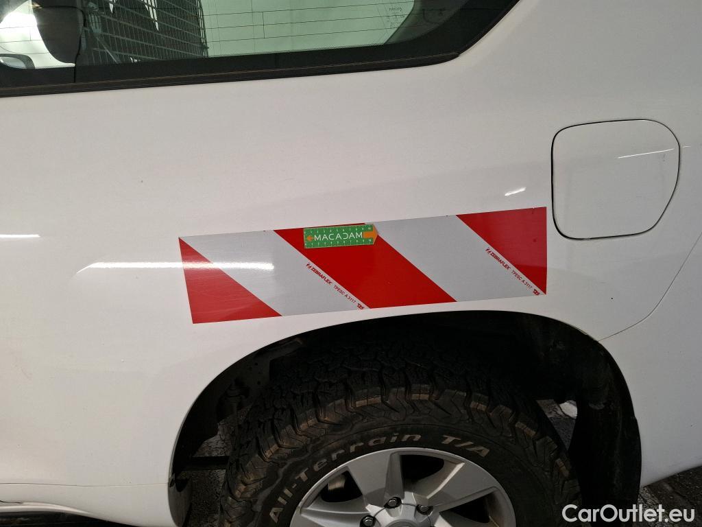  Toyota  Land Cruiser TOYOTA Landcruiser / 2017 / 3P / SUV 204 D-4D Life / TRANSFO VP VF #124