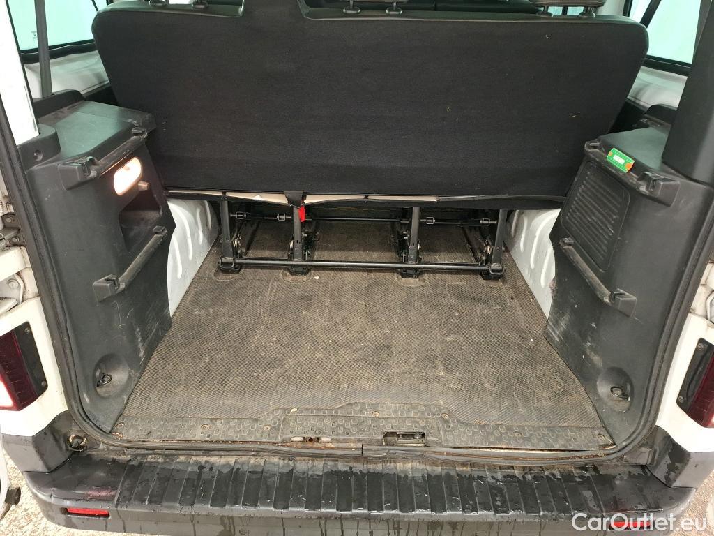  Renault  Trafic  III Combi L1H1 2 8t (8/9 Sièges) Zen 1.6 dCi 120CV BVM6 9 Sieges E5 #6