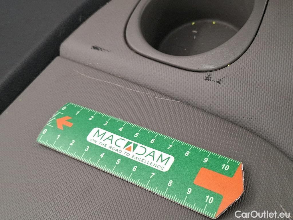  Renault  Trafic  III Combi L1H1 2 8t (8/9 Sièges) Zen 1.6 dCi 120CV BVM6 9 Sieges E5 #35