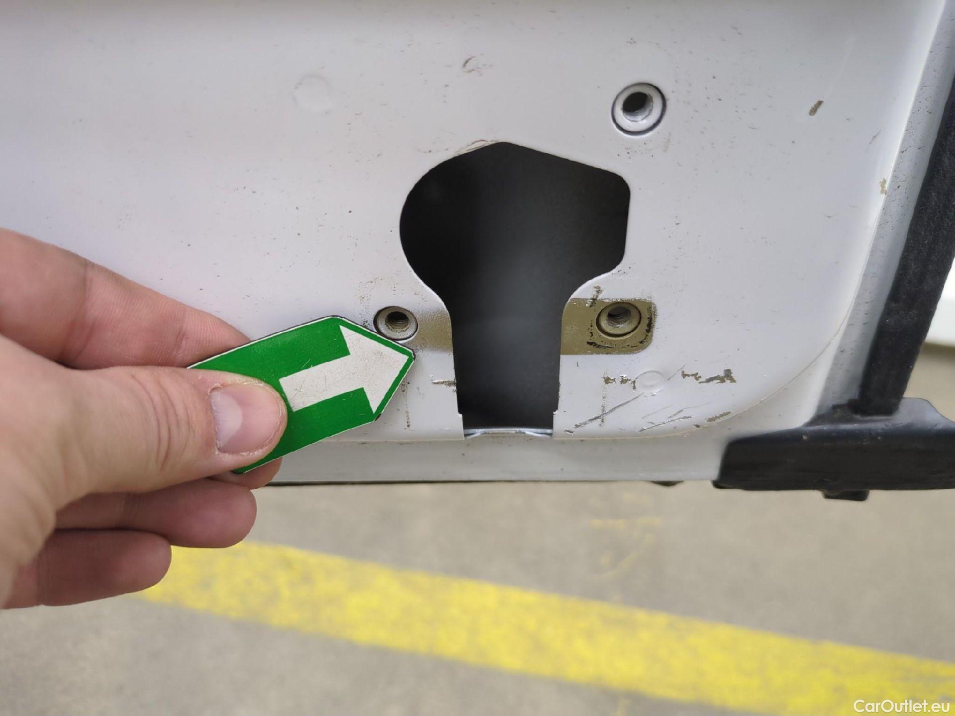  Toyota  Proace TOYOTA  City / 2019 / 4P / Fourgonnette 1.5 Medium 100 D-4D Business #8