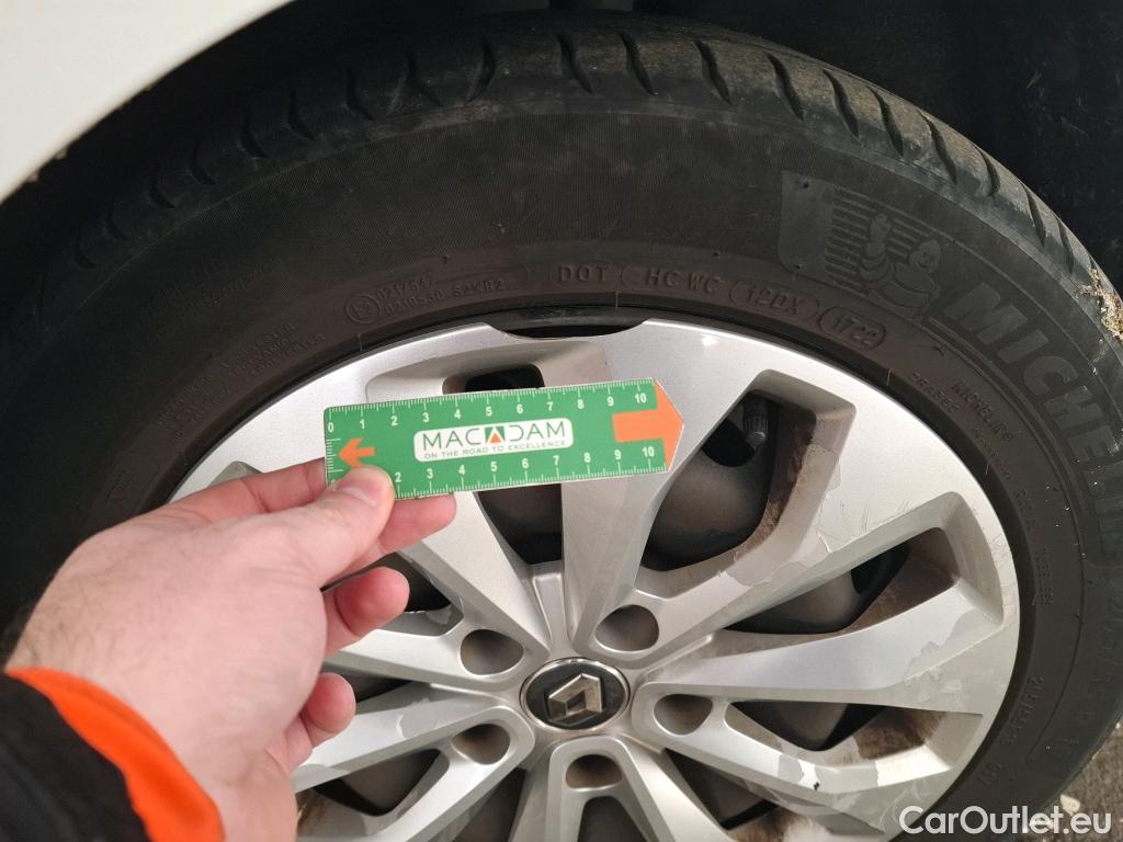  Renault  Megane  IV Berline 5pt. Société Air Nav 1.5 dCi 90CV BVM6 E6 / TRANSFO VP VF #25