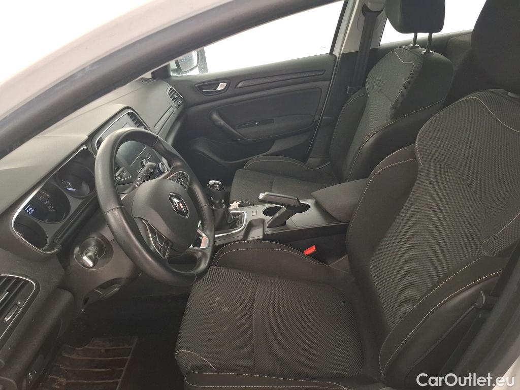  Renault  Megane  IV Berline 5pt. Société Air Nav 1.5 dCi 90CV BVM6 E6 / TRANSFO VP VF #26