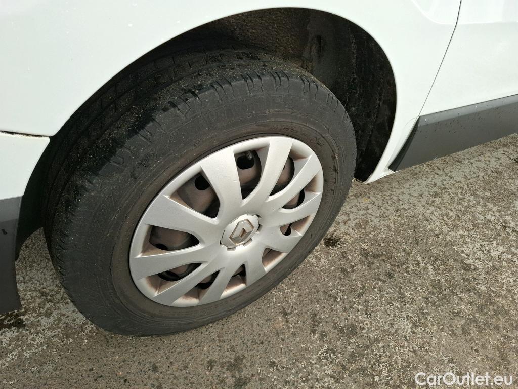  Renault  Trafic  III Combi L1H1 2 8t (8/9 Sièges) Zen 1.6 dCi 120CV BVM6 9 Sieges E5 #19