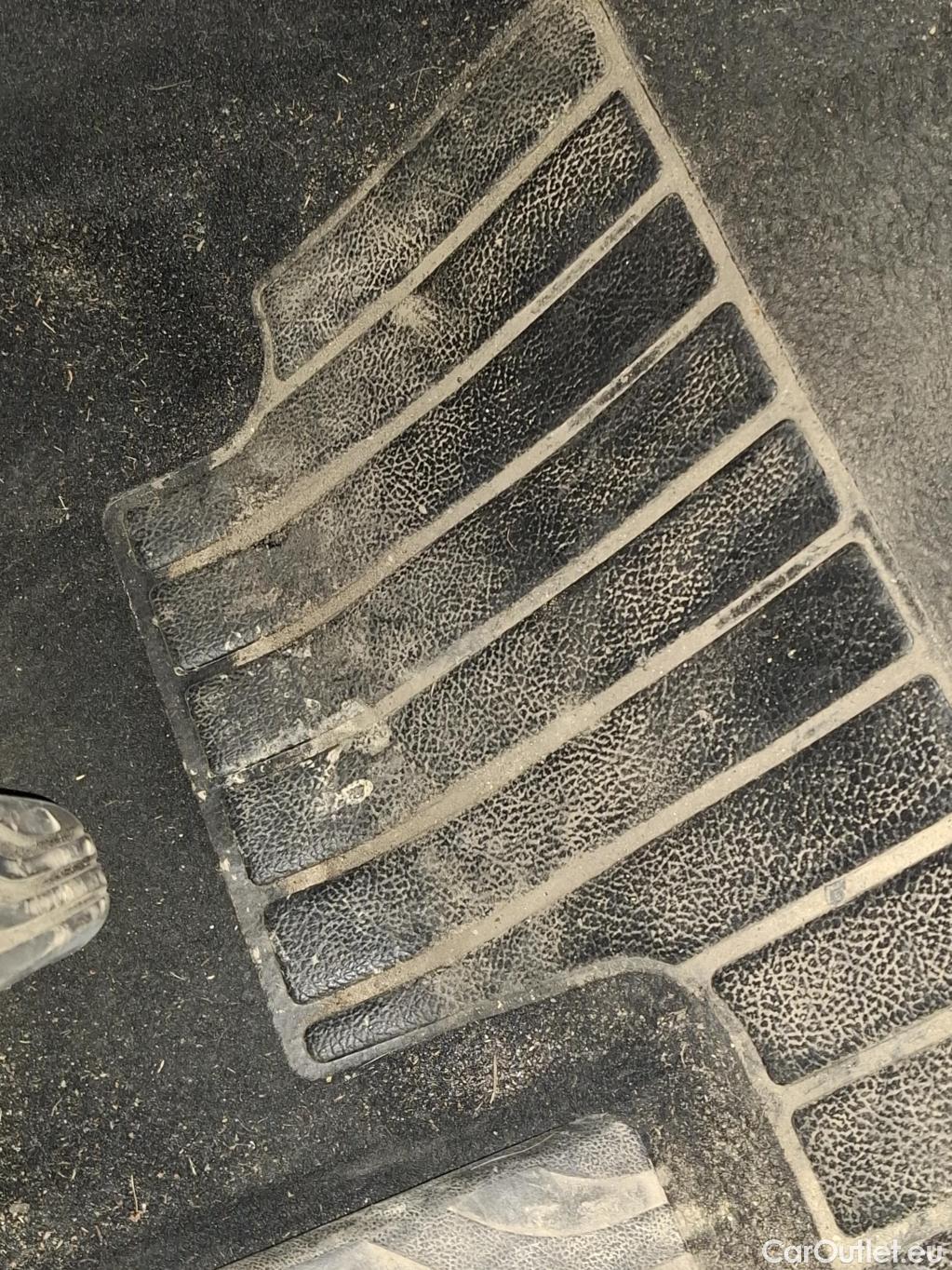  Renault  Megane  IV Berline 5pt. Société Air Nav 1.5 dCi 90CV BVM6 E6 / TRANSFO VP VF #32