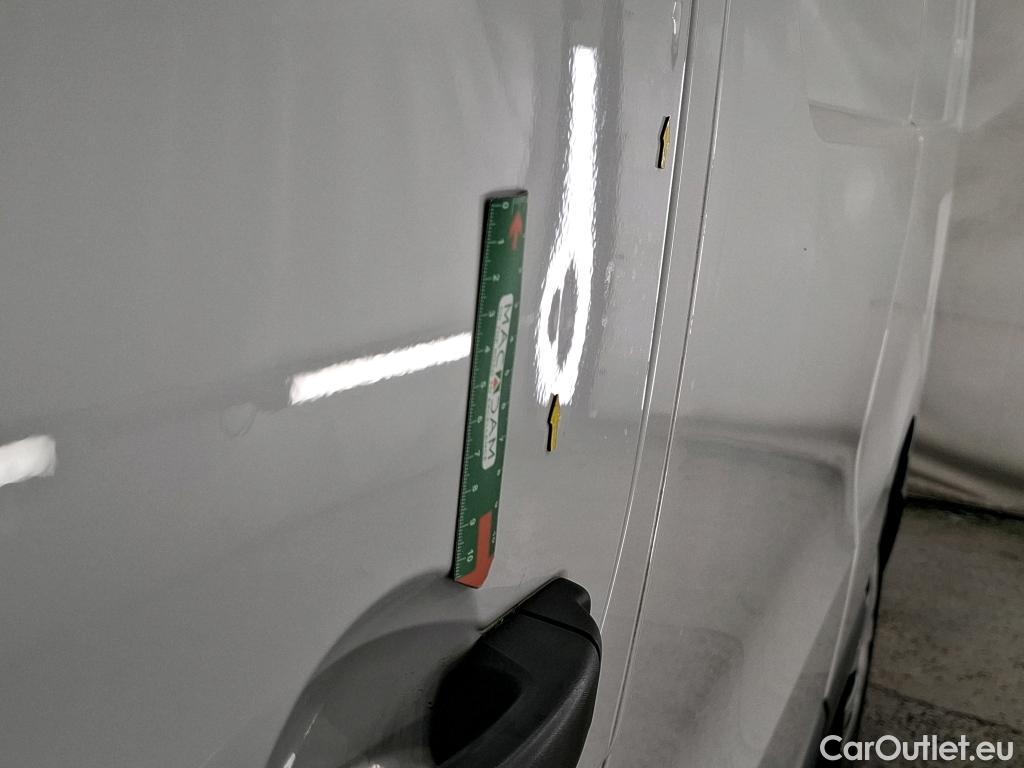  Renault  Trafic  Fourgon L2H1 1300 Grand Confort 1.6 dCi #33