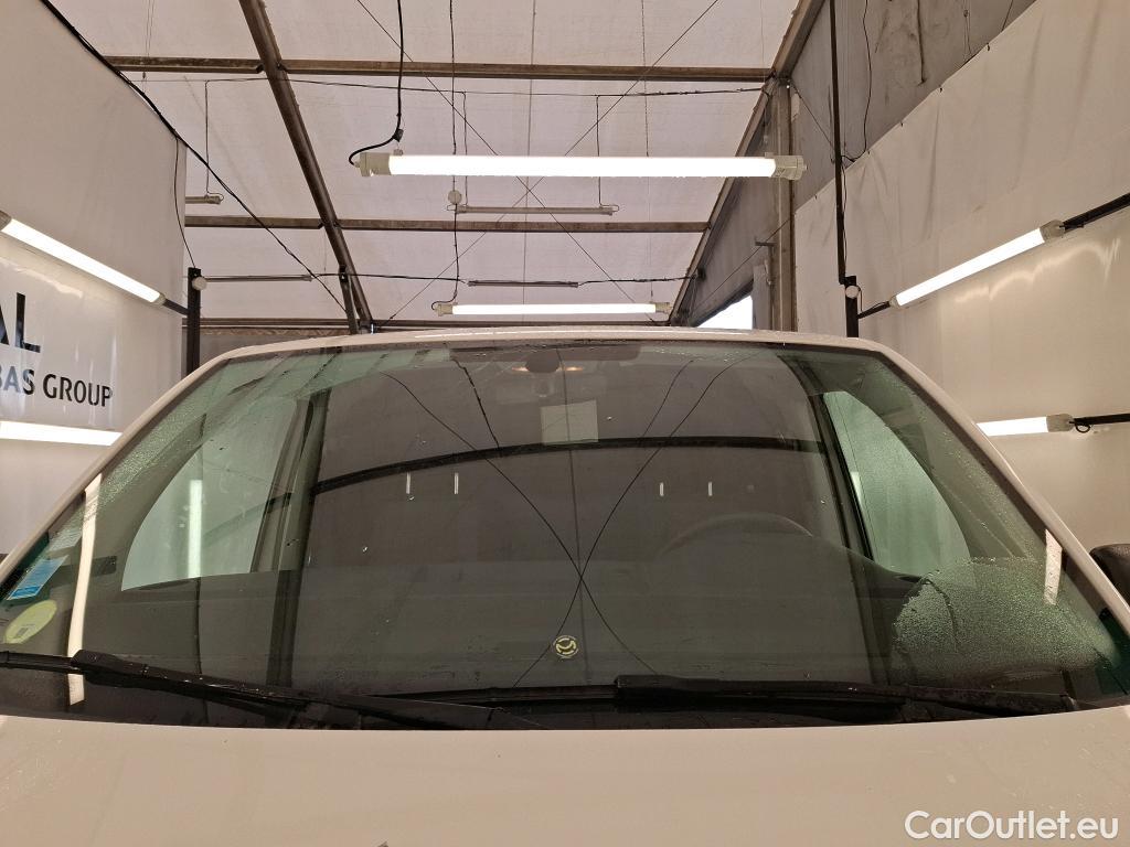  Volkswagen  Transporter VOLKSWAGEN  VU 4p Fourgon 2.0 TDi 102 L1H1 Business Line #19