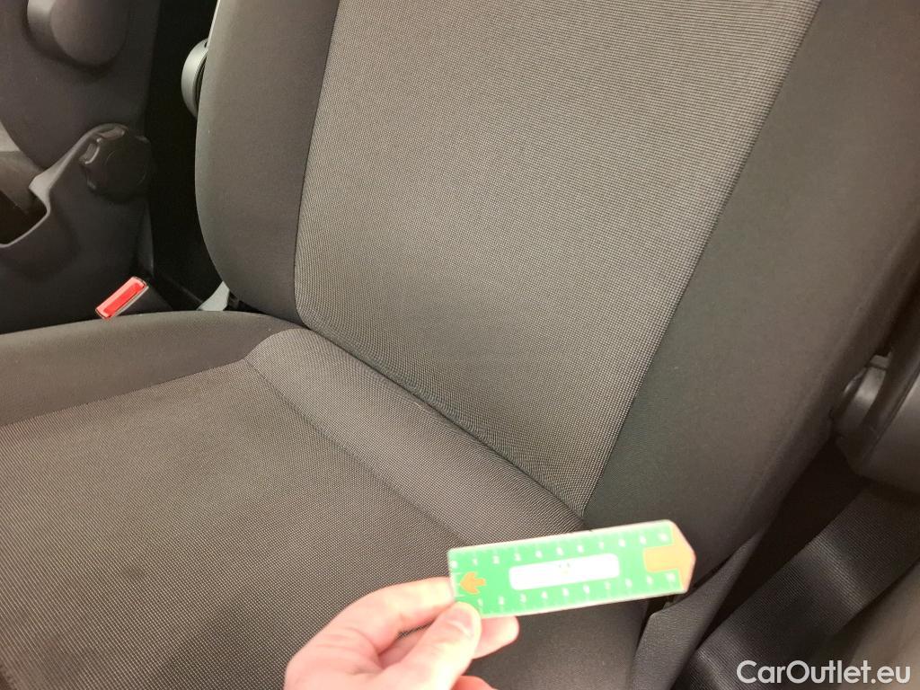  Volkswagen  Transporter VOLKSWAGEN  VU 4p Fourgon 2.0 TDi 102 L1H1 Business Line #18