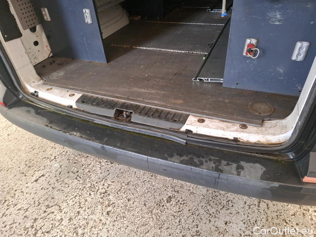  Volkswagen  Transporter VOLKSWAGEN  VU 4p Fourgon 2.0 TDi 102 L1H1 Business Line #21