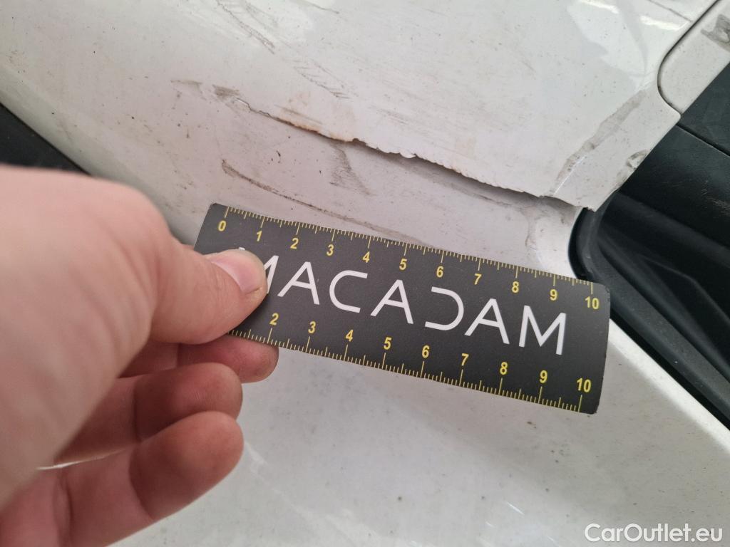  Toyota  Yaris TOYOTA  Hybride Affaires / 2019 / 5P / Berline / VU 1.5 Hybride 116h Dynamic Business Affair #2