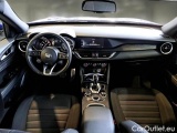  Alfa Romeo   STELVIO ALFA ROMEO / 2017 / 5P / SUV 2.2 TD 190 CV SUPER BUSINESS AT8 Q4 #3