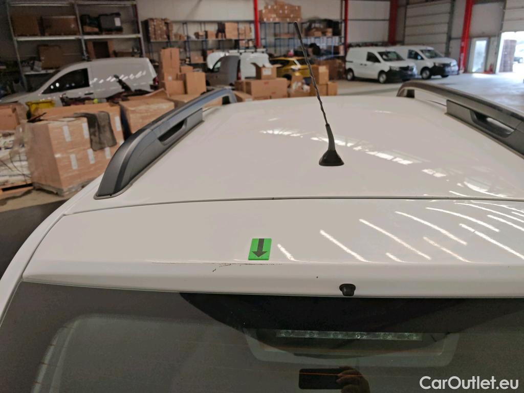  Dacia  Duster 1.5 Blue dCi 115CP Comfort 4WD #2