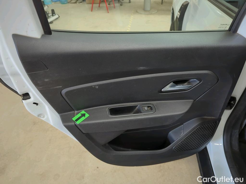  Dacia  Duster 1.5 Blue dCi 115CP Comfort 4WD #44