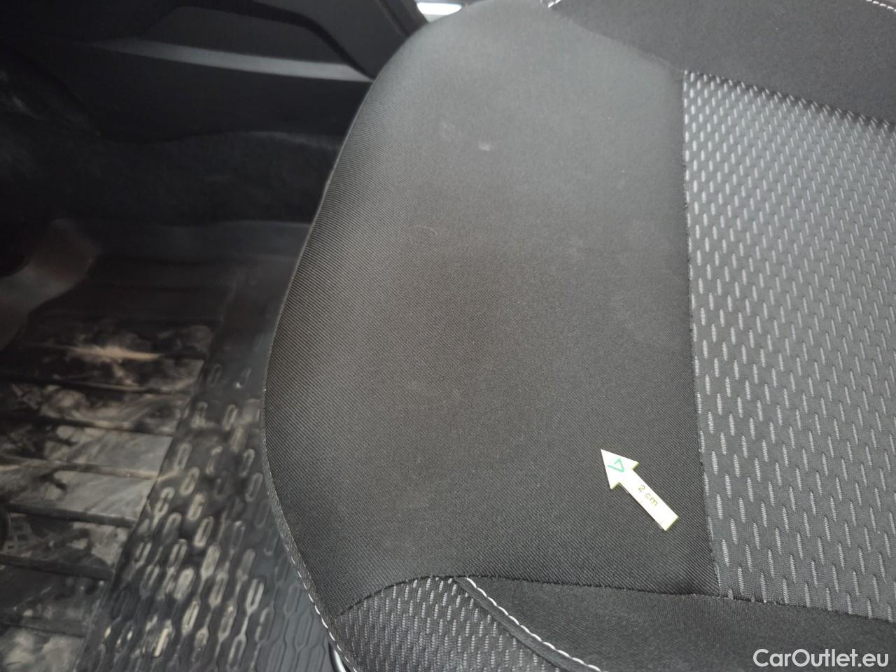  Dacia  Duster 1.5 Blue dCi 115CP Comfort 4WD #32