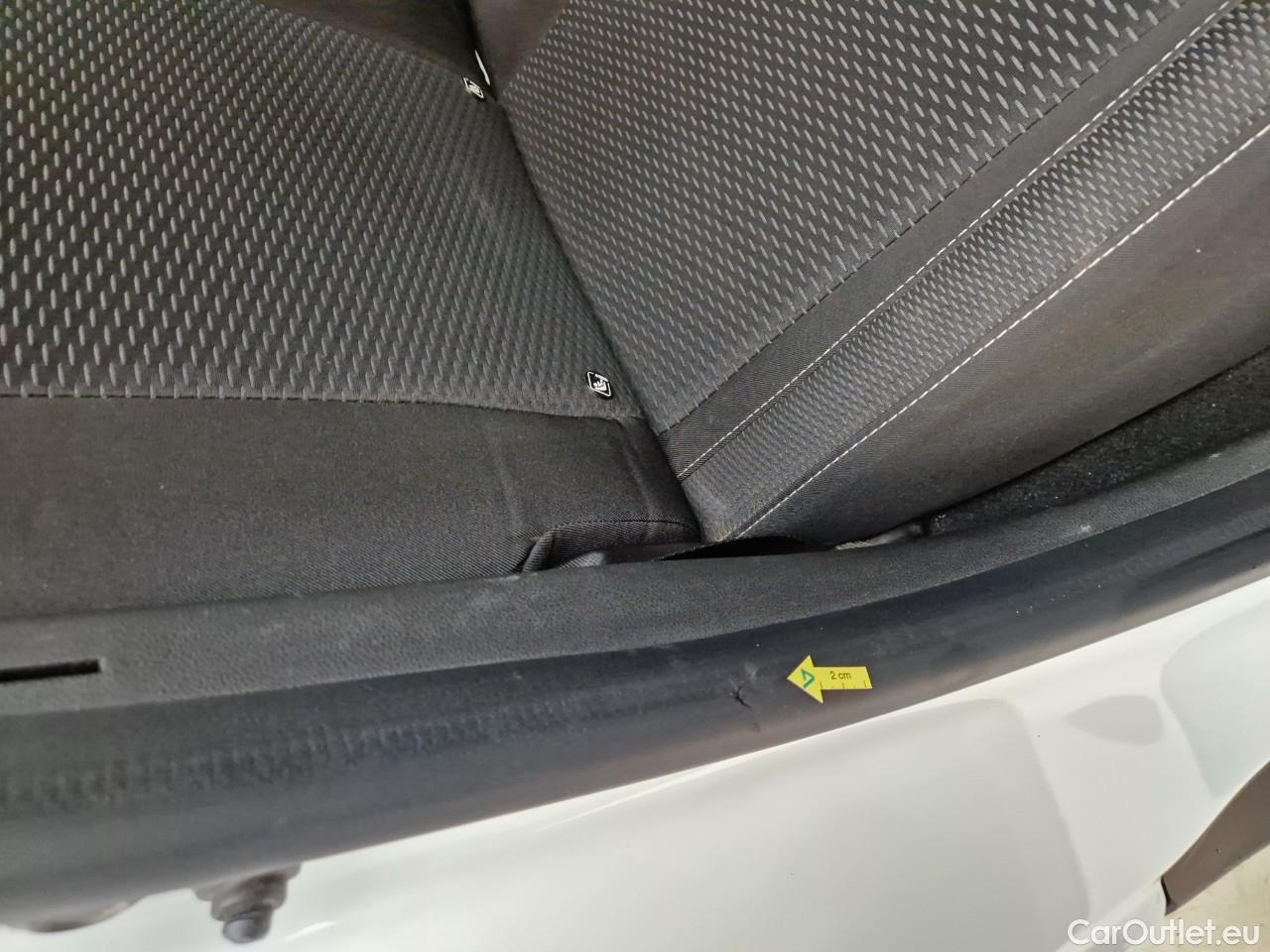  Dacia  Duster 1.5 Blue dCi 115CP Comfort 4WD #46