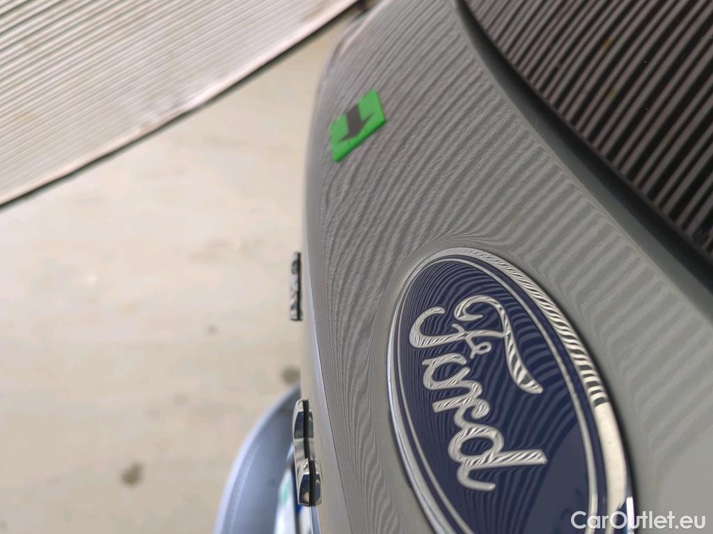  Ford  Kuga 2.0 EcoBlue 190CP Titanium A8 AWD #8