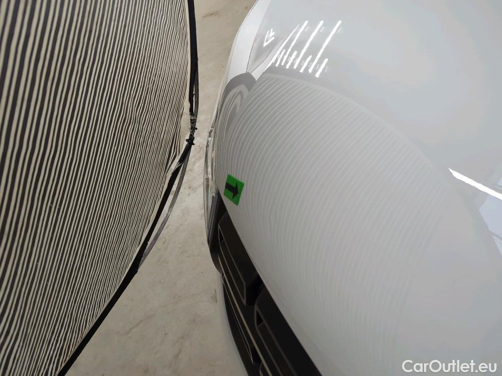  Dacia  Logan 0.9 TCe 90CP Laureate_Groupama #32