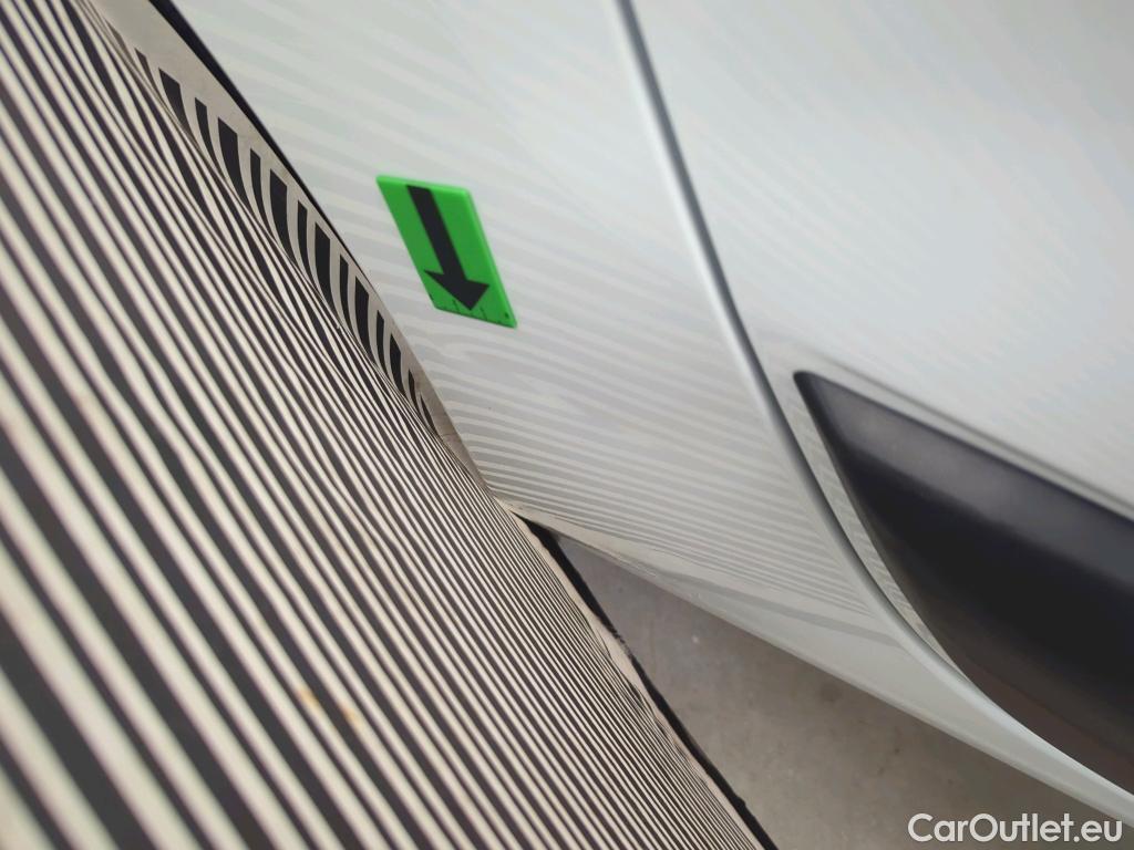  Dacia  Lodgy 1.5 Blue dCi 95 Laureate 7L #8