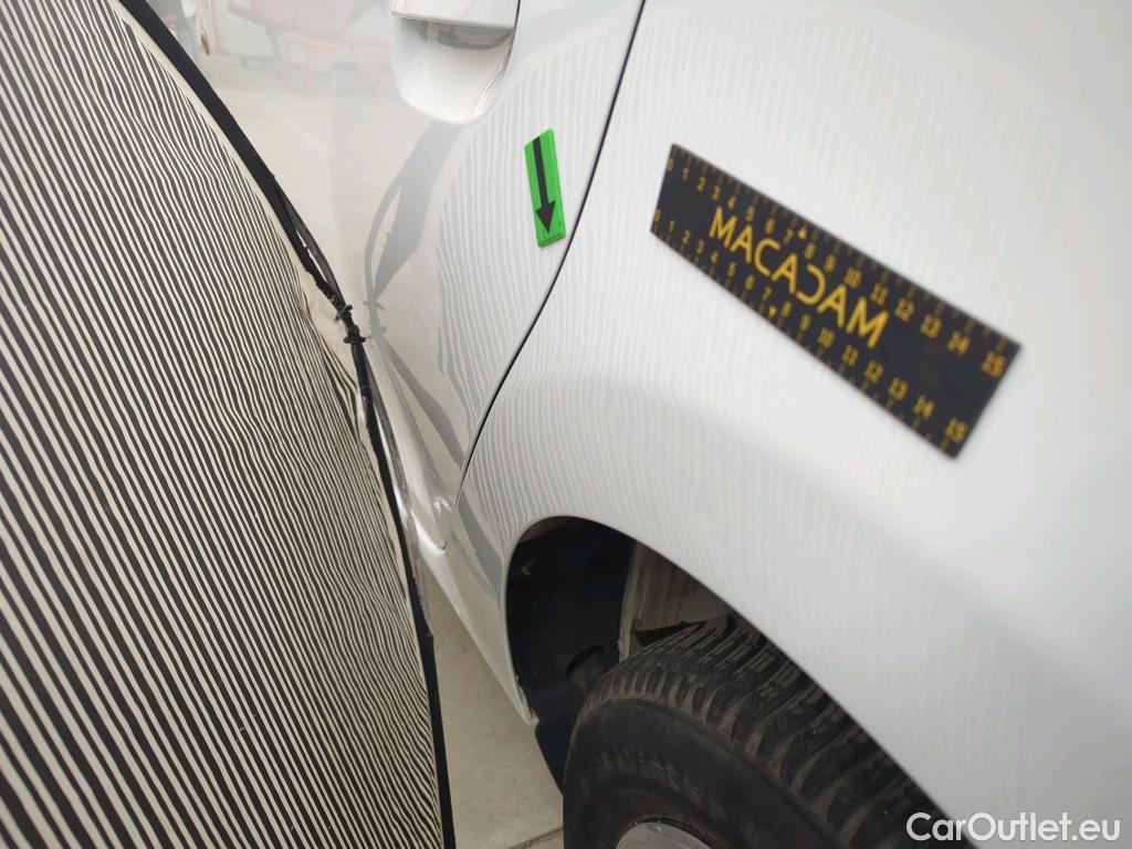  Dacia  Logan 0.9 TCe 90CP Laureate_Groupama #18