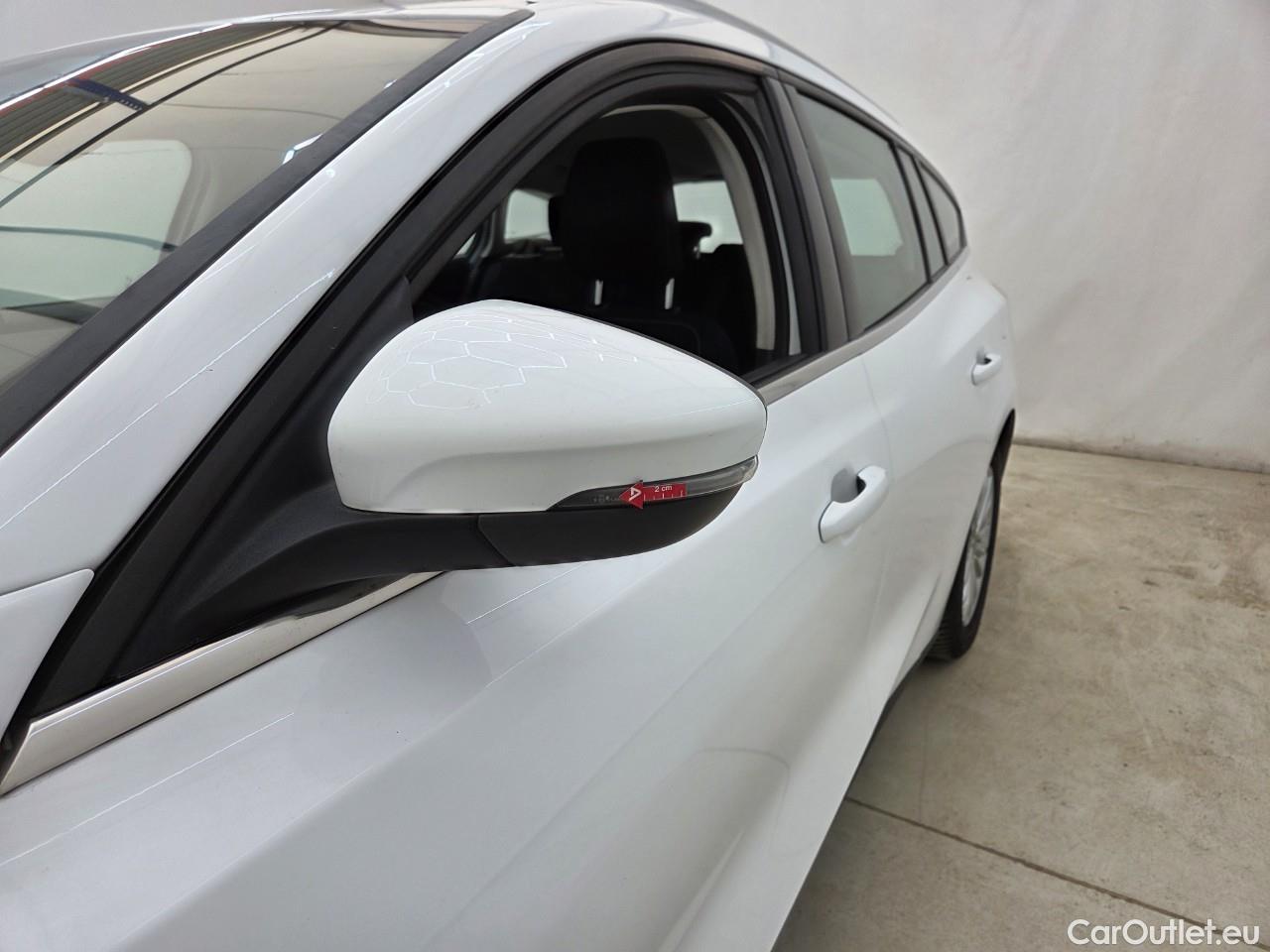  Ford  Focus 1.5 EcoBlue 120CP Titanium #20