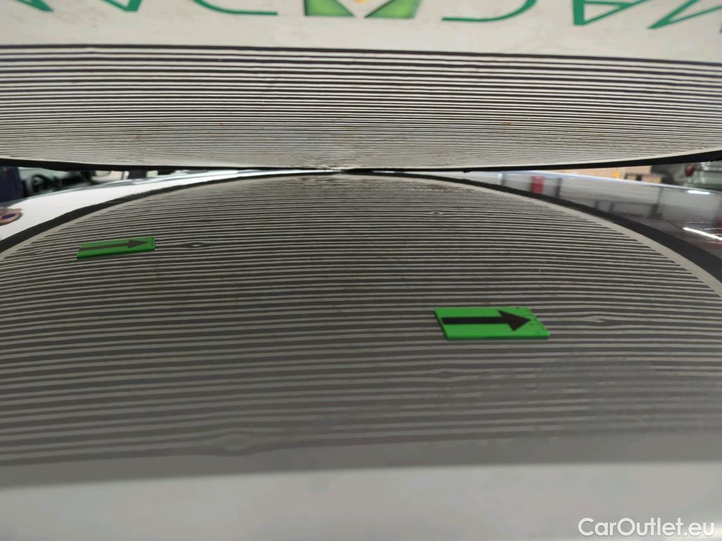  Ford  Kuga 2.0 EcoBlue 190CP Titanium A8 AWD #2