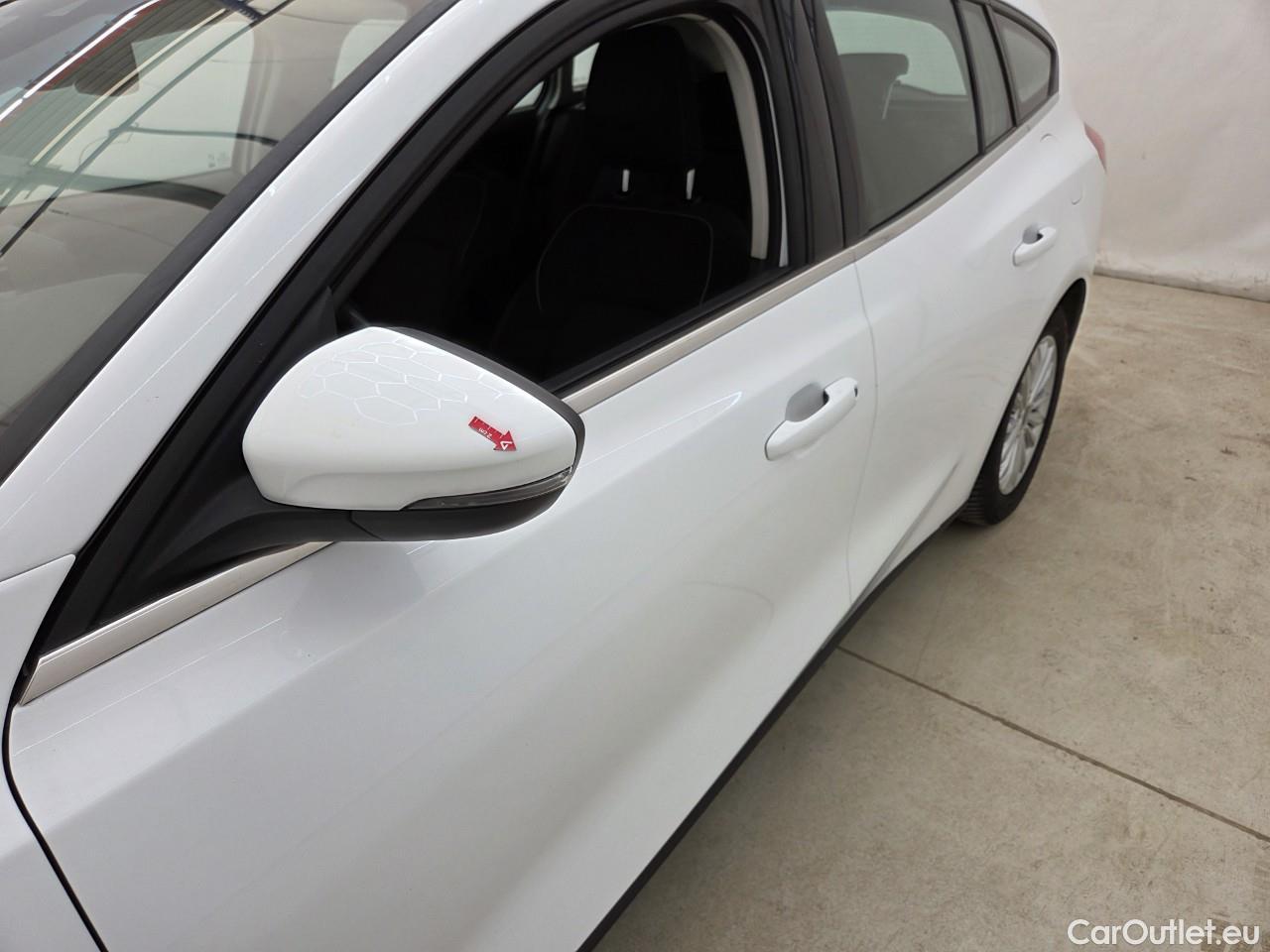  Ford  Focus 1.5 EcoBlue 120CP Titanium #1