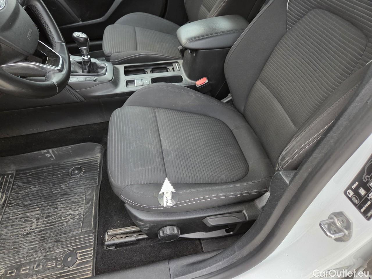  Ford  Focus 1.5 EcoBlue 120CP Titanium #45